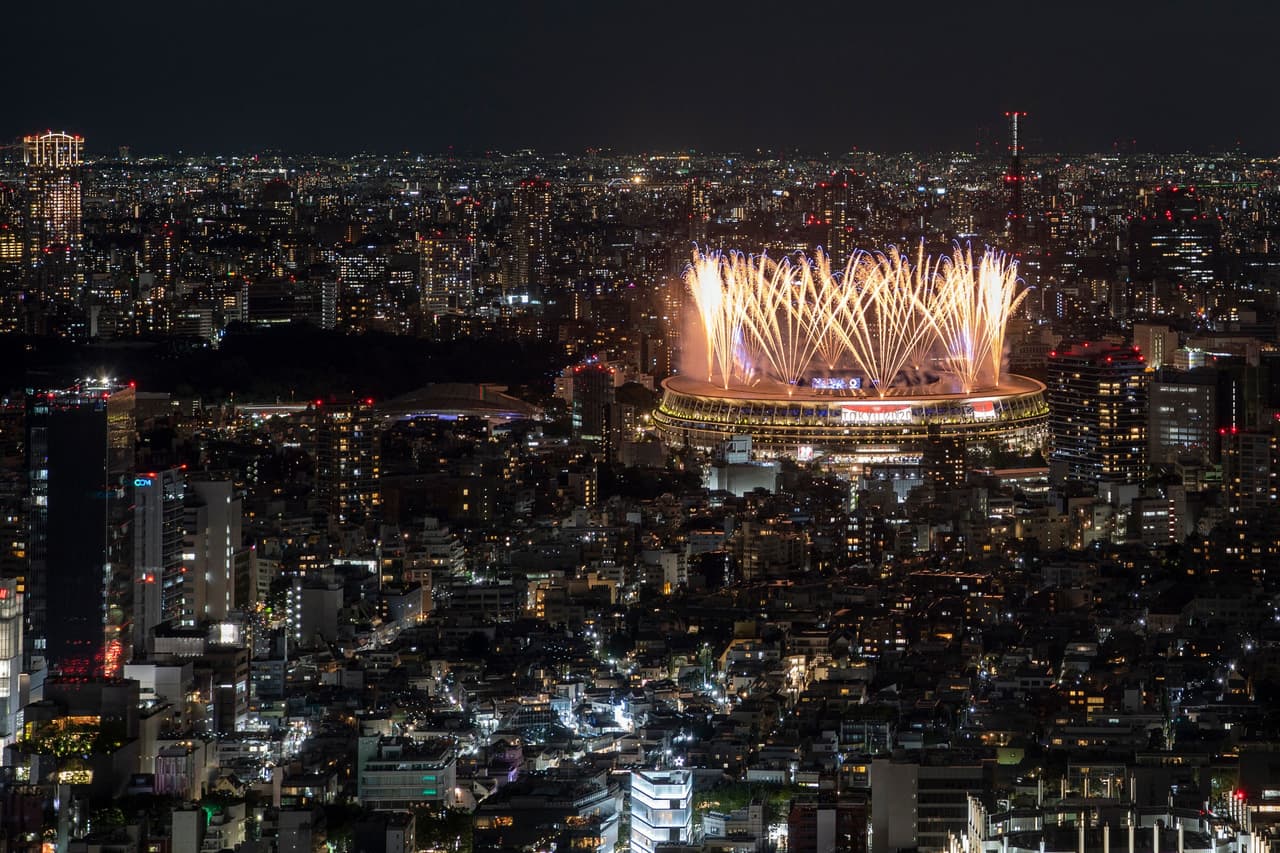Los Juegos se disputarán con Tokio en estado de emergencia, lo que supone, por ejemplo, que los bares y restaurantes tienen que cerrar a las 10:00 PM, hora local.