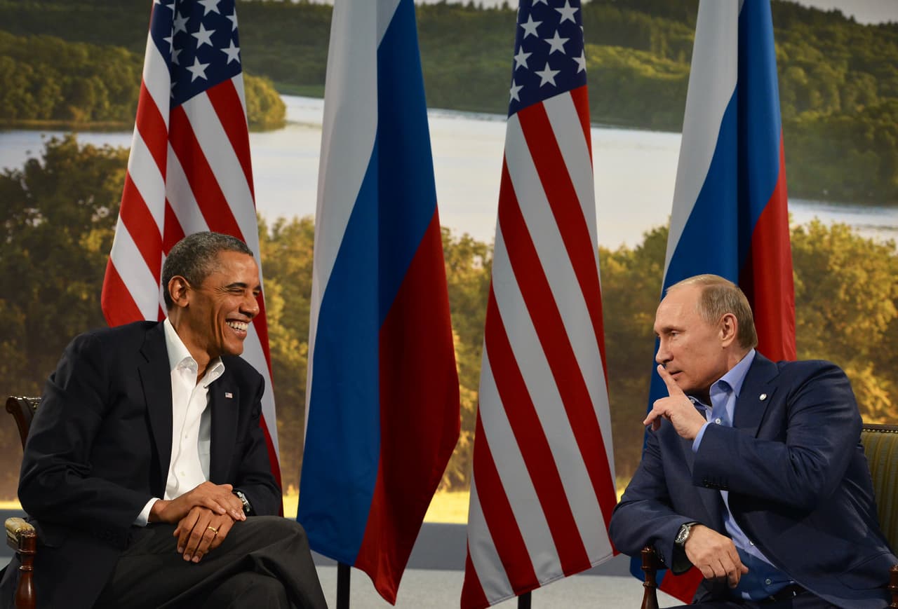 Putin y Obama reunidos en el marco de la cumbre del G8 que se realizó en Enniskillen, Irlanda del Norte, en junio de 2013
