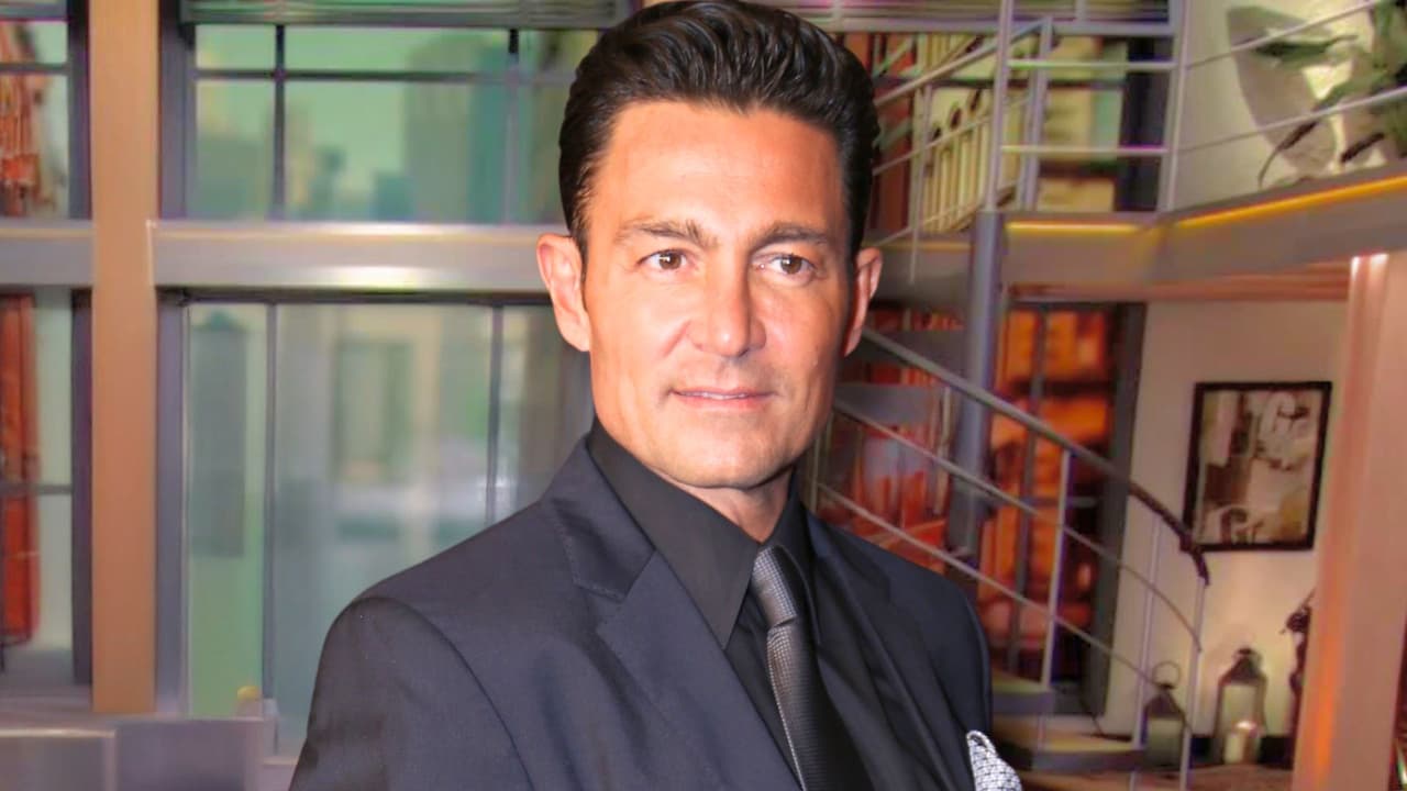 Fernando Colunga anuncia la contratación como “vocero personal” del actor que habló de él