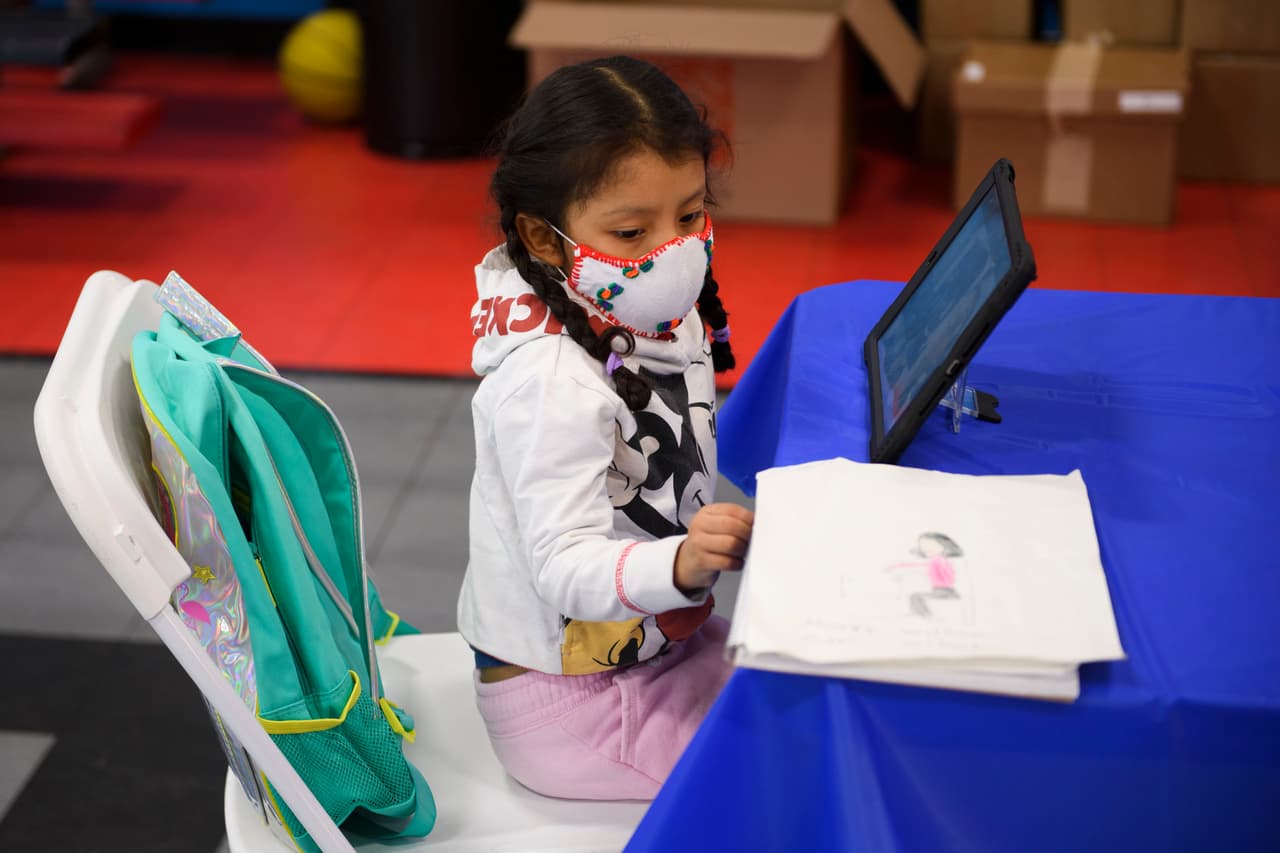 <b>Jarrell ISD</b>
<br>
<br>El distrito retrasará las clases dos horas