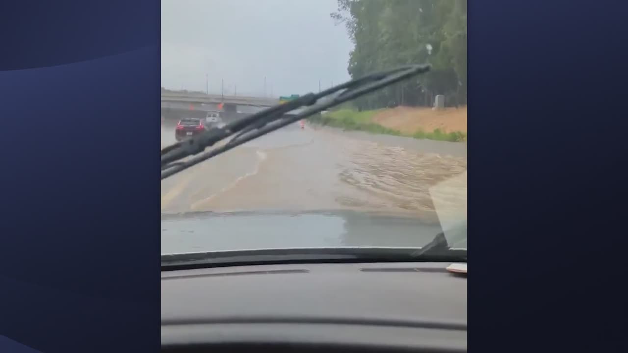 Inundaciones en la autopista 400 por lluvias