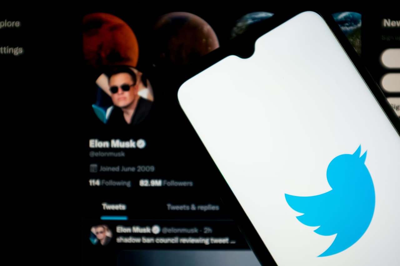 Elon Musk dice que quiere garantizar la libertad de expresión dentro de Twitter.