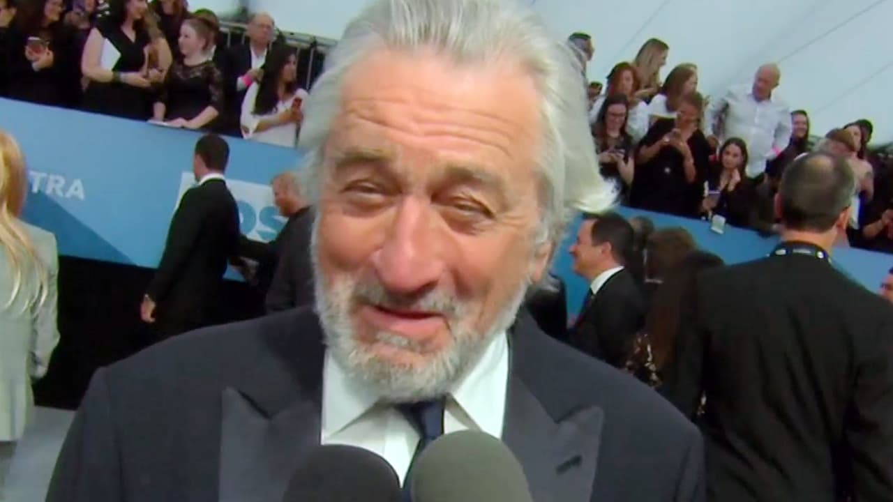 Robert De Niro recordó la cinta mexicana 'Roma' durante su paso por la alfombra de los SAG Awards