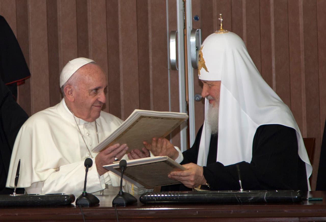 Fidel Castro asegura que encuentro entre el Papa y patriarca Kirill generó esperanza