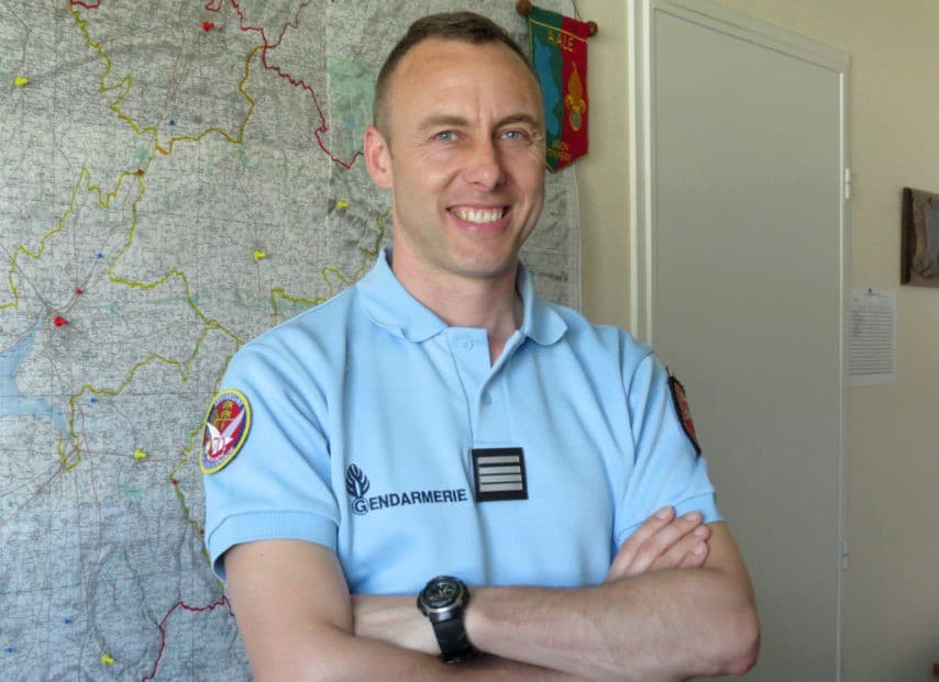 Muere por las heridas de bala el policía que se cambió por una rehén en el atentado terrorista de Francia