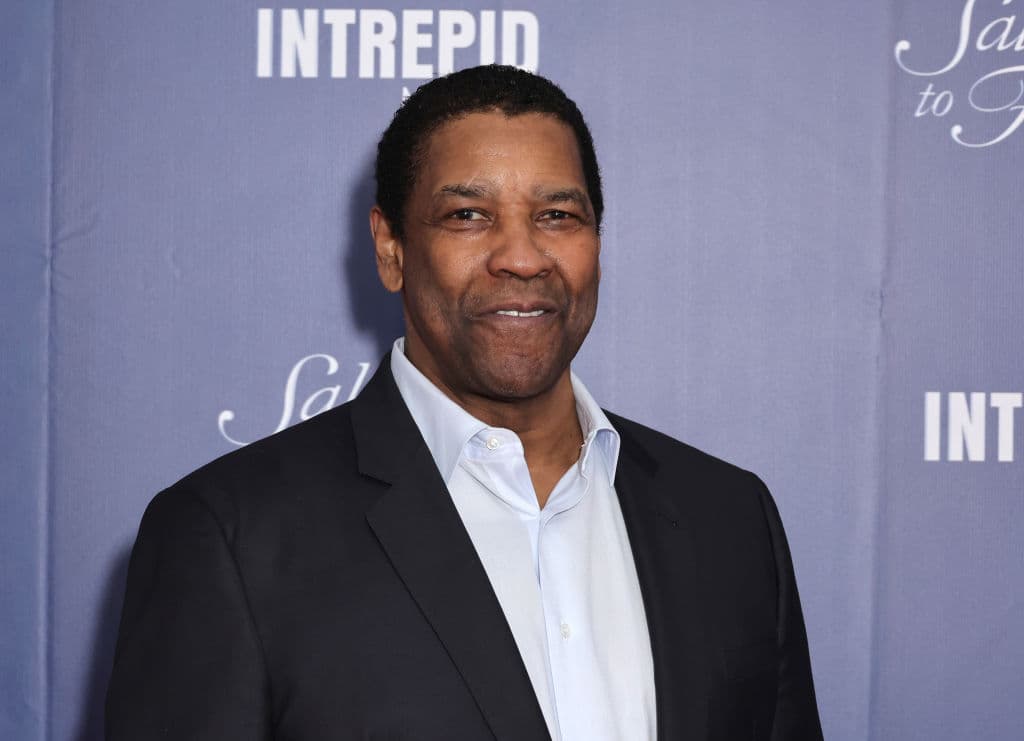 <b>Denzel Washington</b>
<br>
<br>Actor, director y productor que ganó dos premios de la Academia, un premio Tony, dos Globos de Oro entre otros galardones. Fue por más de 25 años el portavoz nacional de Boys & Girls Clubs of America, organizción que promueve el desarrollo de niños y jóvenes en todo el país.