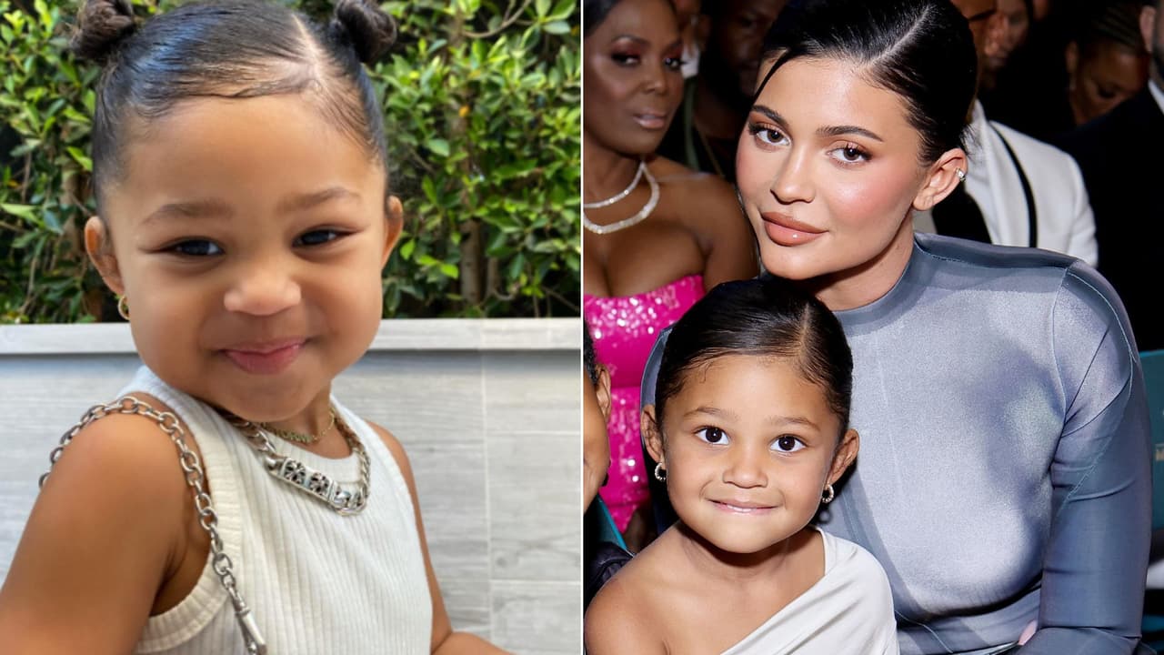Stormi y Kylie Jenner