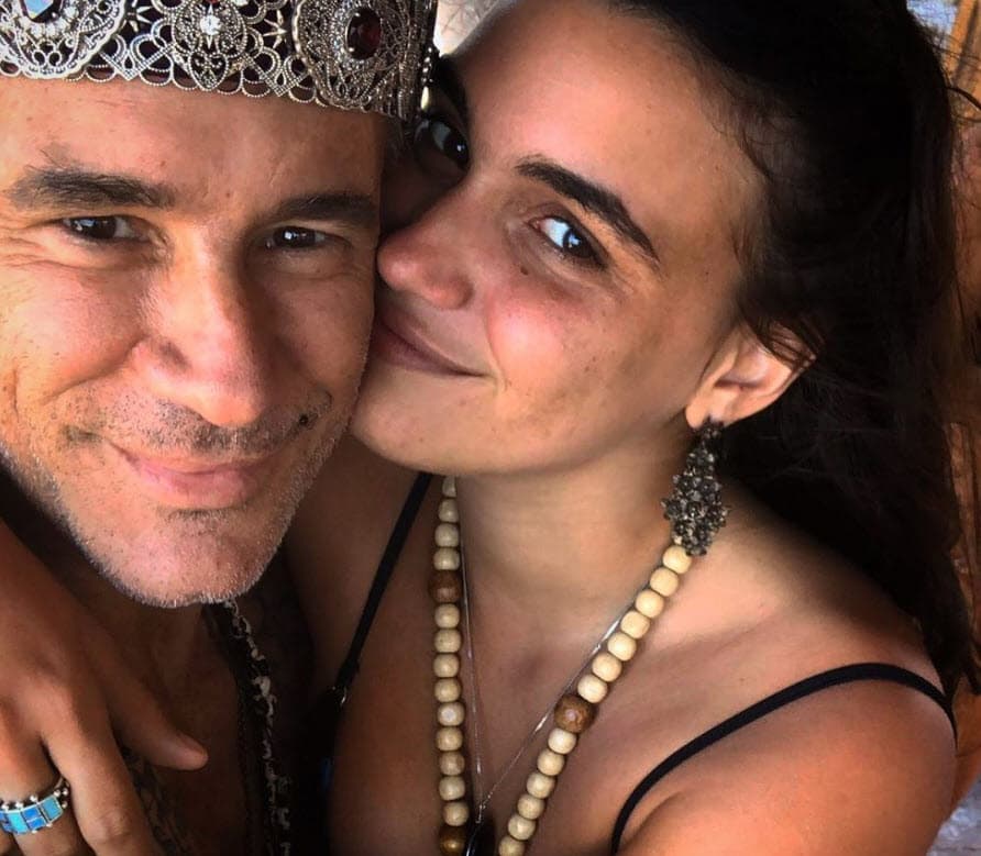 Fernando Carrillo se casó con María Gabriela, a quien le lleva 30 años, en enero de 2021.
<br>