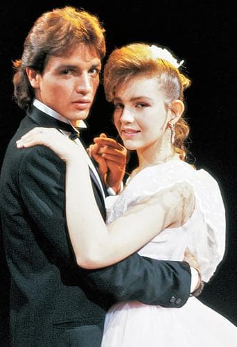 En 1987 compartió créditos con Thalía, Adela Noriega y Ernesto Laguardia en 'Quinceañera', telenovela que lo lanzó al estrellato. Después de este proyecto comenzó a recibir varias propuestas.