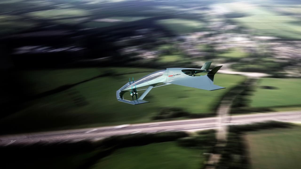 El Aston Martin Volante Visión Concept es capaz de 
<b>despegar y aterrizar verticalmente</b>, por lo que no requiere de una psita de despuegue facilitando su uso en zonas urbanas.