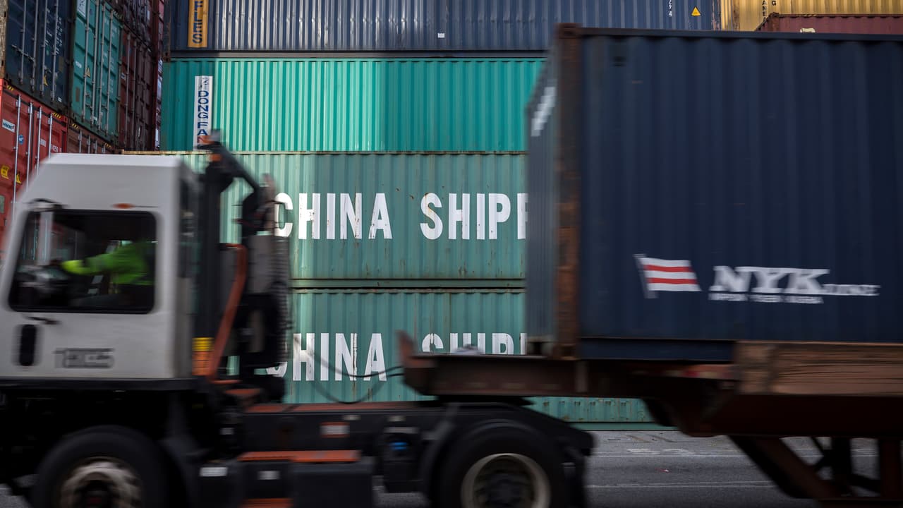 EEUU y China escalan su guerra comercial con aranceles recíprocos de 25% por valor de $16,000 millones