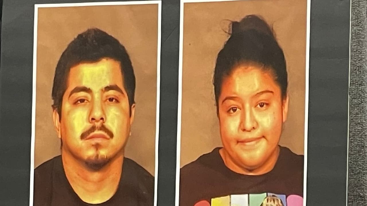 El jefe de la Policía de Fresno informó que los 
<a href="https://www.univision.com/local/fresno-kftv/jefe-policia-fresno-revela-detalles-confesion-yarelly-solorio">celos y la rivalidad entre las hermanas</a> podrían haber sido las causas del doble homicidio que tiene consternada a la ciudad. Agregó que los presuntos homicidas llevaron a las autoridades al lugar en donde enterraron el arma que utilizaron para asesinar a Yanelly y Celine.