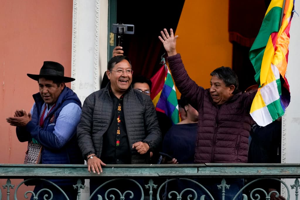 Arrestan a dos líderes militares que encabezaron un presunto golpe de Estado en Bolivia
