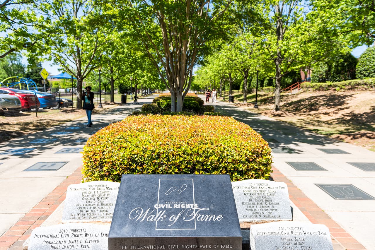 <h3 class="cms-H3-H3">2. Martin Luther King Jr. National Historic Park, Georgia</h3>
<br>
<br>🏞️ 
<b>Cambio en las visitas de 2020 a 2021: </b>-85.9%
<br>
<br>🏞️ 
<b>Visitas en 2021:</b> 28,034
<br>
<br>🏞️
<b> Visitas en 2020: </b>198,158
<br>
