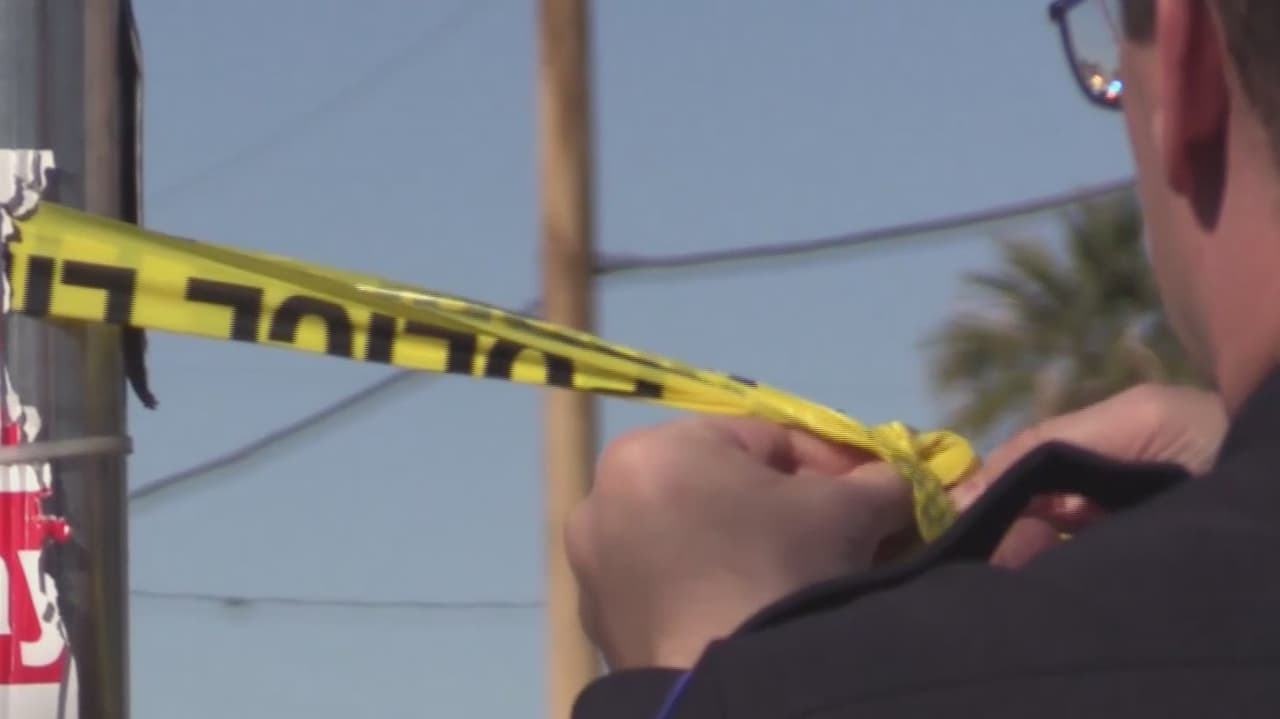 Muere niño de 5 años y otros dos quedaron heridos en un tiroteo desde un vehículo en Arizona