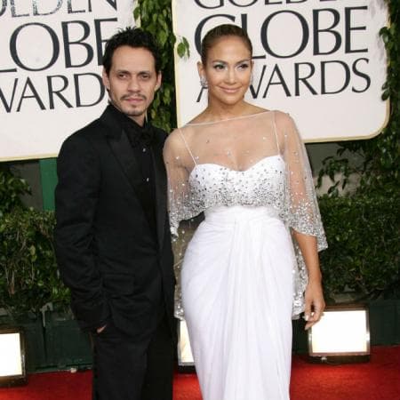 Inmediatamente, el boricua se unió a la celebración como una 
<a href="https://www.univision.com/famosos/orgulloso-de-ti-lola-te-amo-reina-marc-anthony-le-hace-coro-a-emme-y-max-felicitando-a-jennifer-lopez">demostración de respeto </a>hacia su ex esposa.