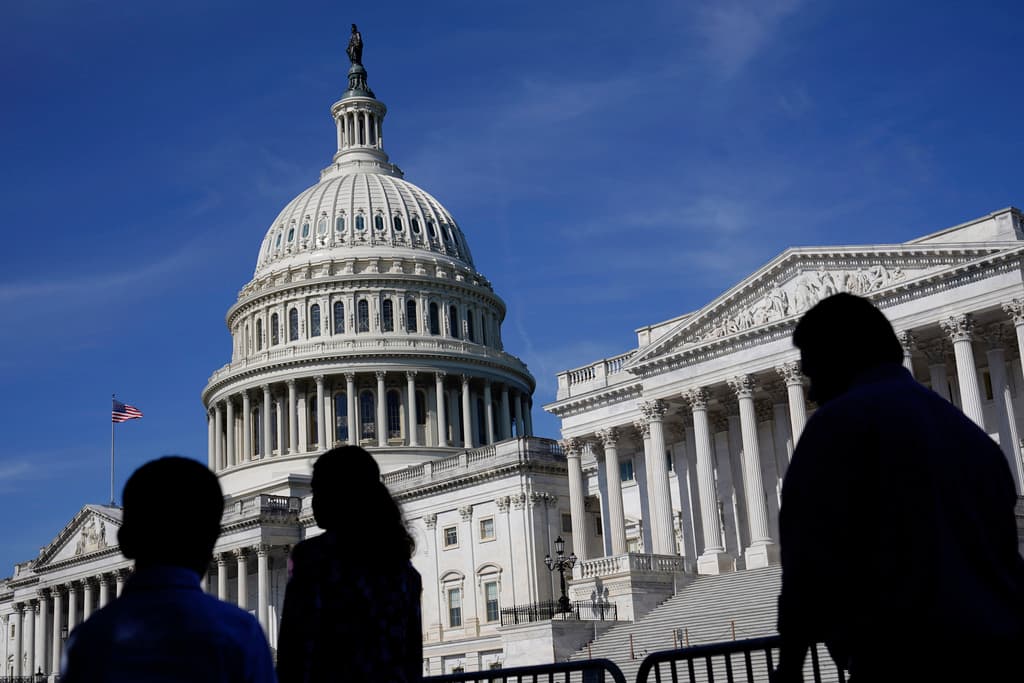 Cómo el plan de Trump en el Congreso tocará los impuestos y a inmigrantes sin Seguro Social ni 'green card'
