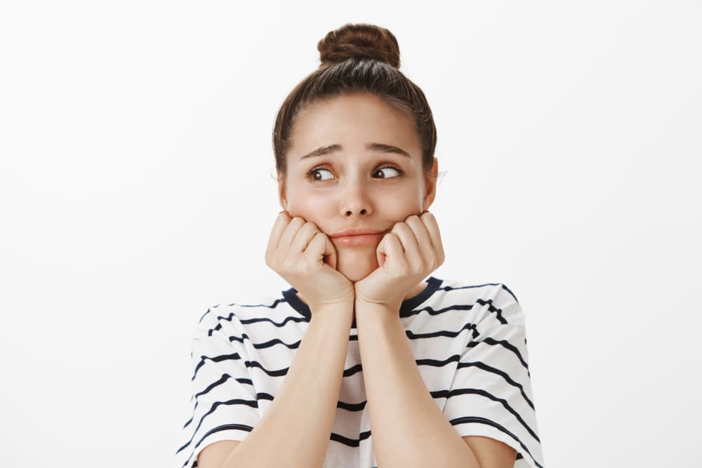 <b><u>Libra</u></b>
<br>El equilibrado y armónico librano quieres quedar bien con todo el mundo lo cual causa la impresión de inestabilidad o falsedad porque a fin de evitar discusiones y mantener la calma y armonía le seguirás la corriente a todos.
