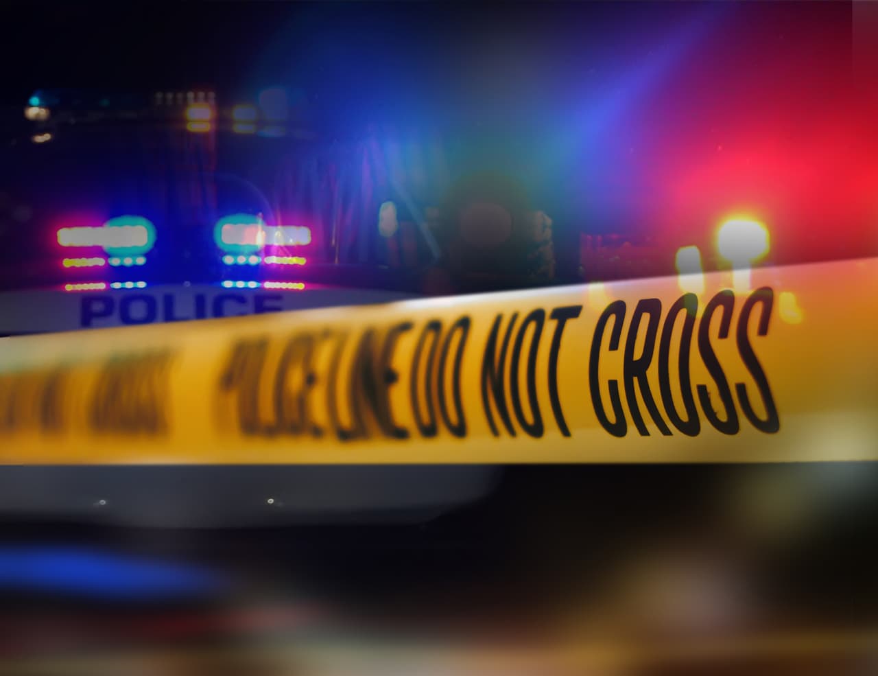 El cuerpo atado de una mujer fue hallado en el interior de un apartamento al centro de California