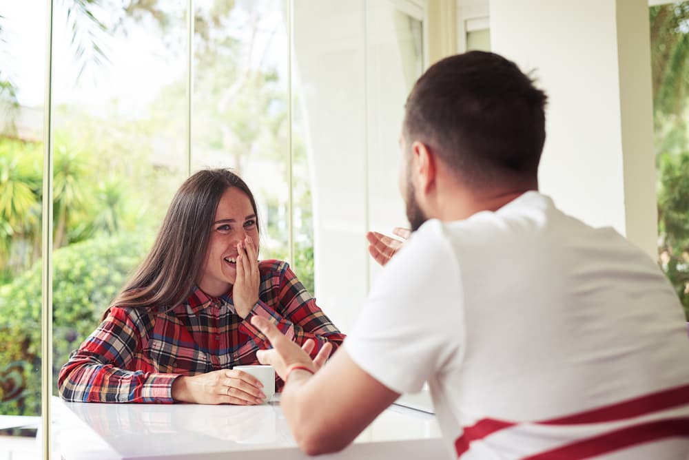 Pero debes matizarlas siempre con un toque de prudencia ya que tu envoltura sexual tiende a volverte descuidado a la hora de hablar y como siempre dices lo que piensas te buscas grandes problemas. Debes aprender el límite entre lo que es sinceridad y lo que significa simplemente falta de tacto, una vez entendida la diferencia se acentúan tus encantos.