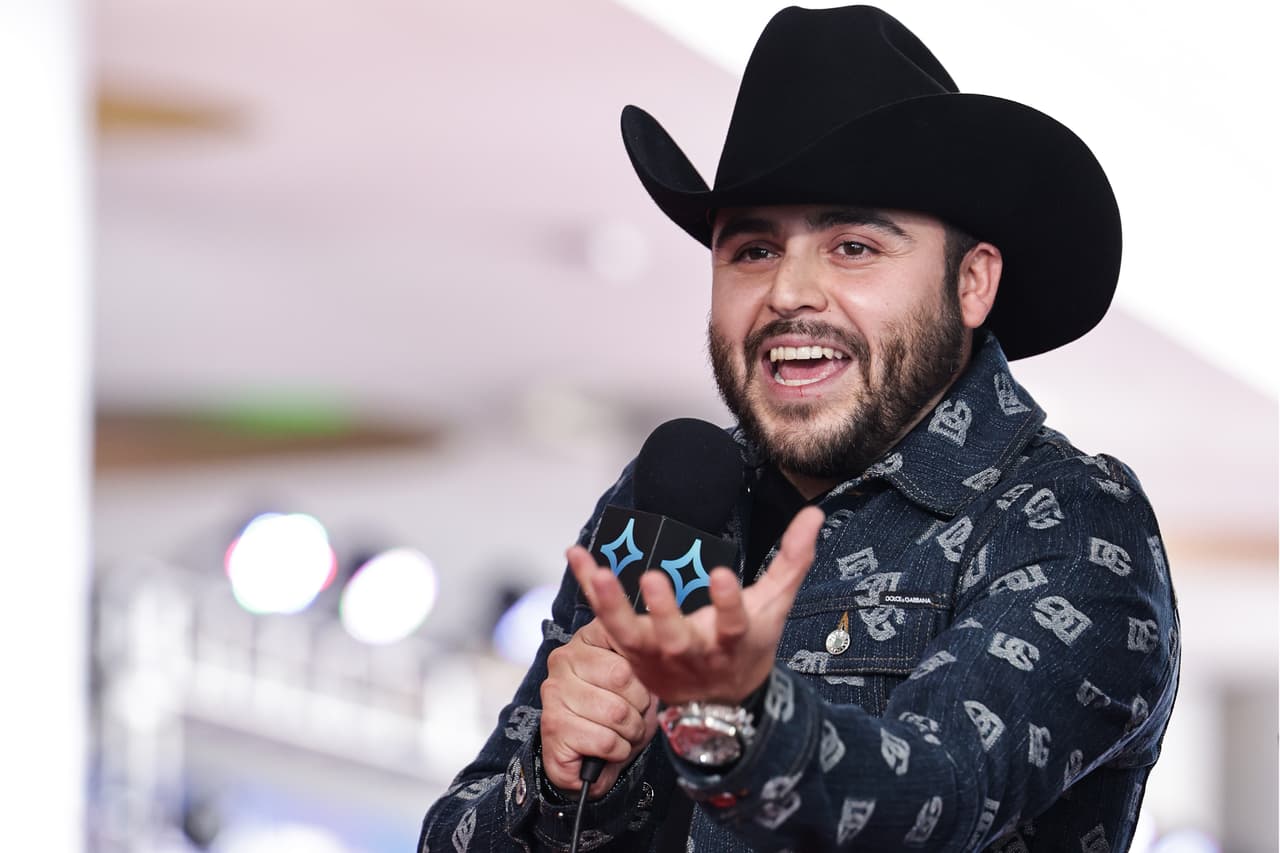 El cantante de narcocorridos Gerardo Ortiz se declara culpable de participar en conciertos ligados al Cartel de Jalisco