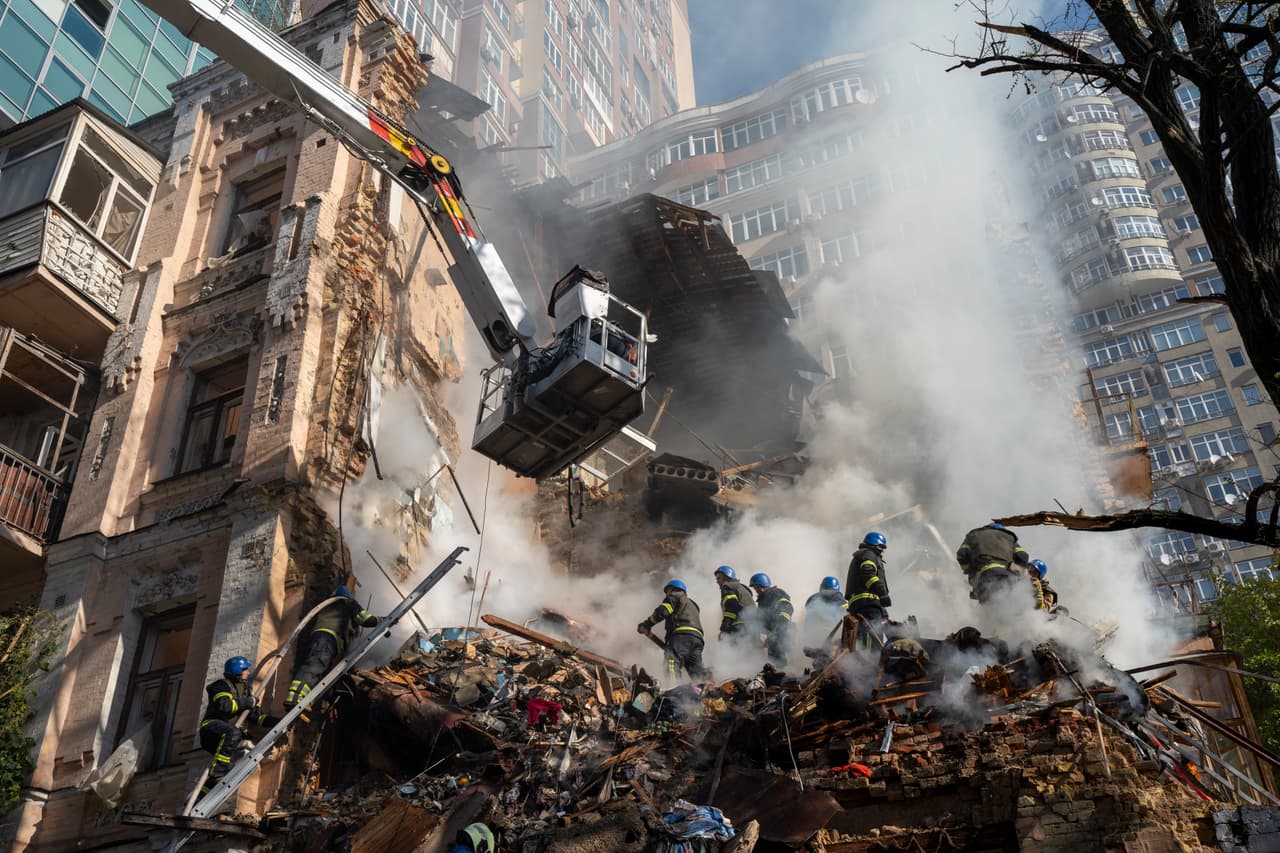 Aunque Rusia atacó ciudades ucranianas al inicio de la guerra, hubo después meses de calma relativa. Ahora Kiev, Vinnytsia, Odesa y Zaporizhzhi han estado entre los principales objetivos.