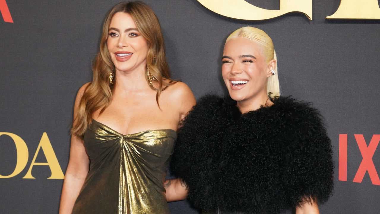 Karol G revela cómo se siente al debutar en la actuación junto a Sofía Vergara