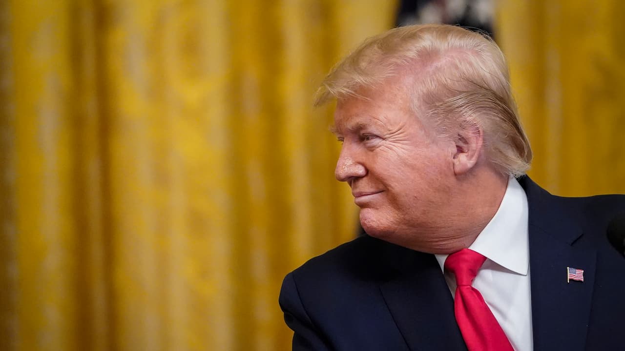 "Pisoteó la constitución": líderes de Illinois responden a la absolución de Trump