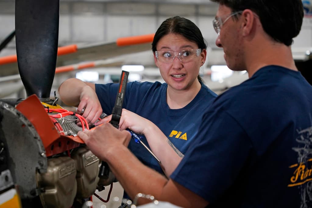 La economía de EEUU crea 336,000 puestos de trabajo en septiembre, casi el doble de lo que se esperaba