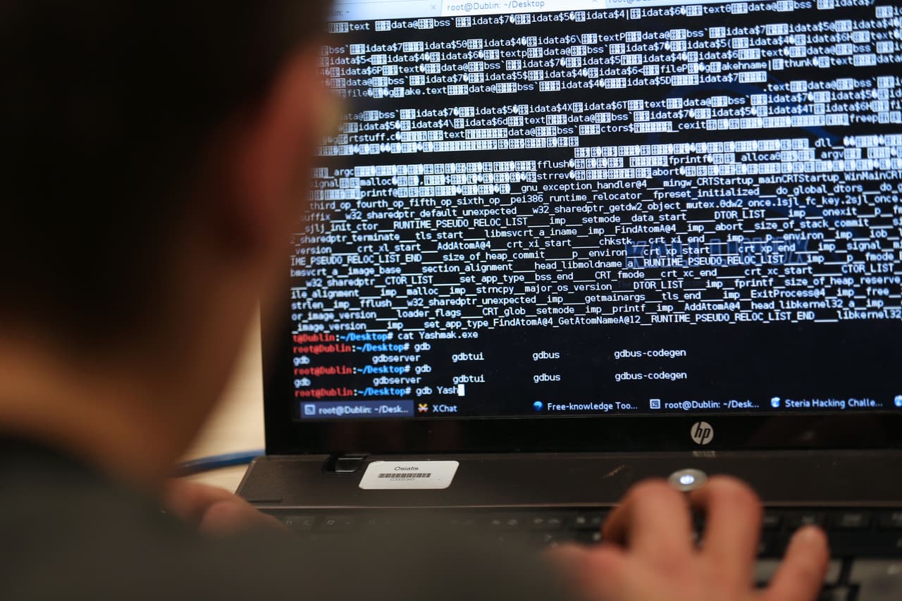El FBI accedió a cientos de computadores en EEUU para retirar un programa malicioso