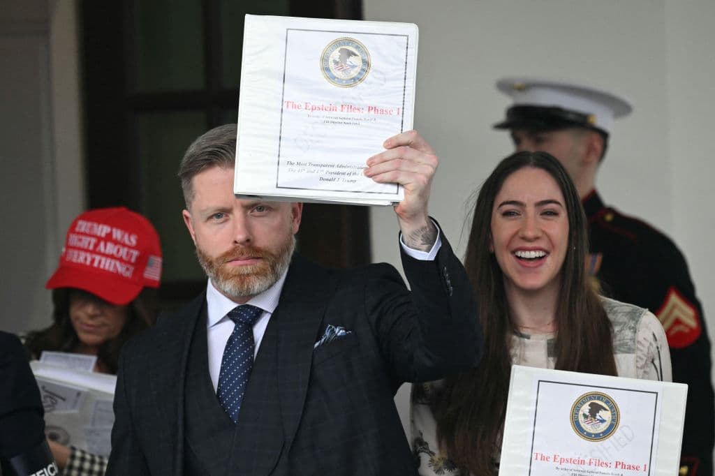 Comentaristas de derecha recibieron en febrero unos archivos referidos como "fase 1". (Photo by SAUL LOEB / AFP) (Photo by SAUL LOEB/AFP via Getty Images)