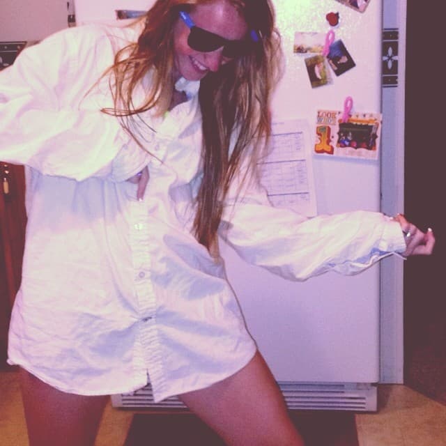 Risky Business, perfecto para una fiesta en casa, ya sabes, 
<a href="https://www.youtube.com/watch?v=rvOmqYk8JOk">sometimes you have to say WTF</a>. Aquí lo lleva 
<a href="https://www.instagram.com/p/qQIdfVBQr9/">@gchorpenning</a>