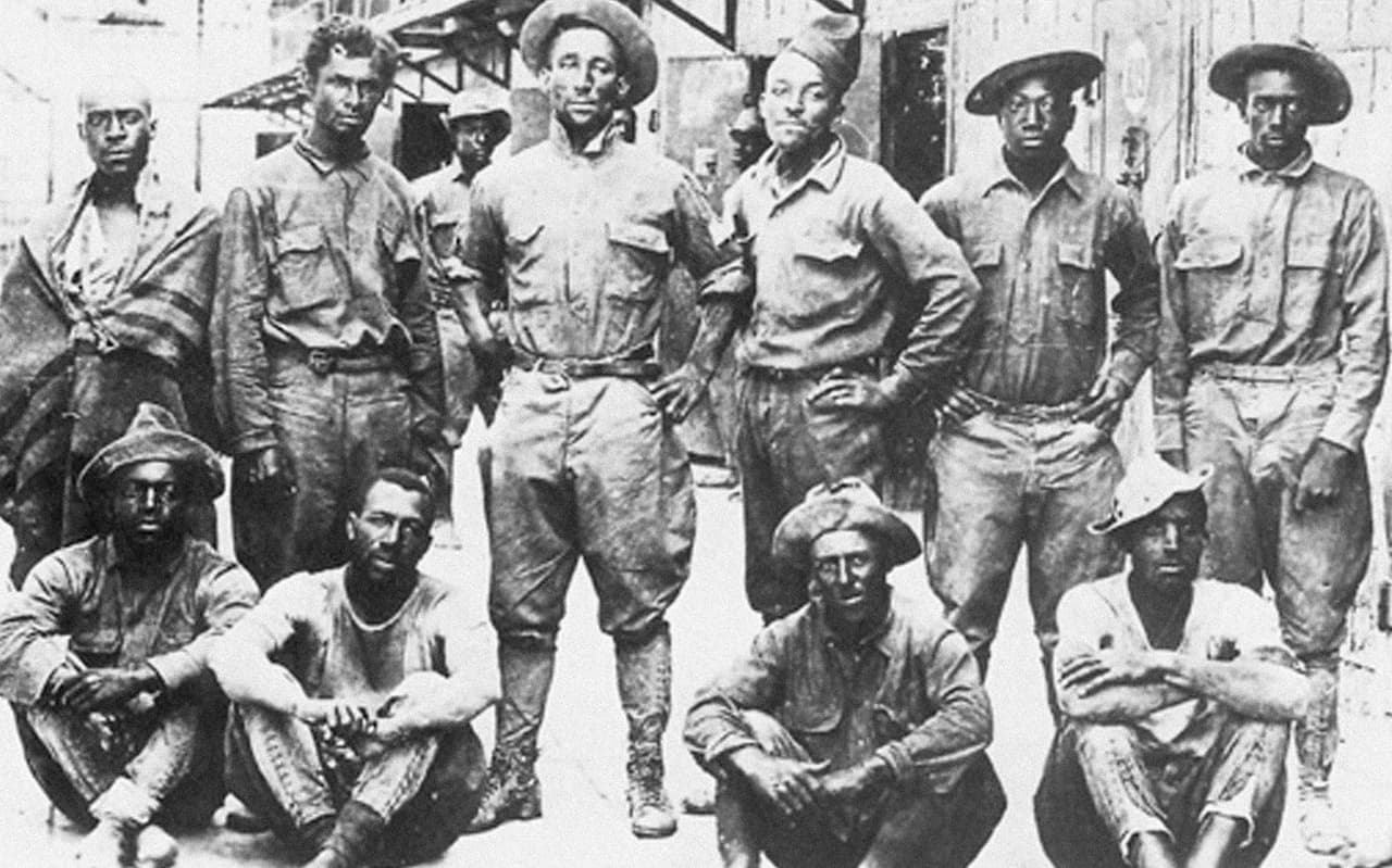 Soldados de la décimo regimiento de caballería del ejercito de Estados Unidos, que fueron hechos prisioneros en la Batalla de El Carrizal, contra el ejercito federal mexicano.