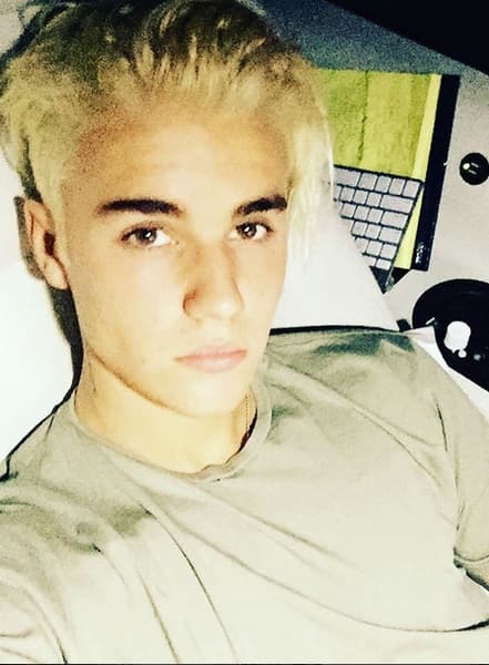 Justin confesó al sitio inglés 'Heat World' haber crecido en medio de un ambiente de pobreza. "He vivido el no tener mucho dinero y crecer pobre. Siento que eso me ayuda ahora. Especialmente con el dinero, entiendo su valor".