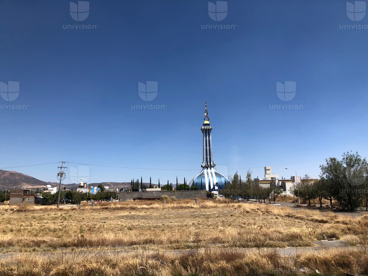 El fallecido pastor compró y fraccionó esta colonia en la década de los noventa a través de la inmobiliaria Jasuen, una entidad que está bajo la lupa del gobierno de México por supuestamente operar con fines ajenos a los religiosos.