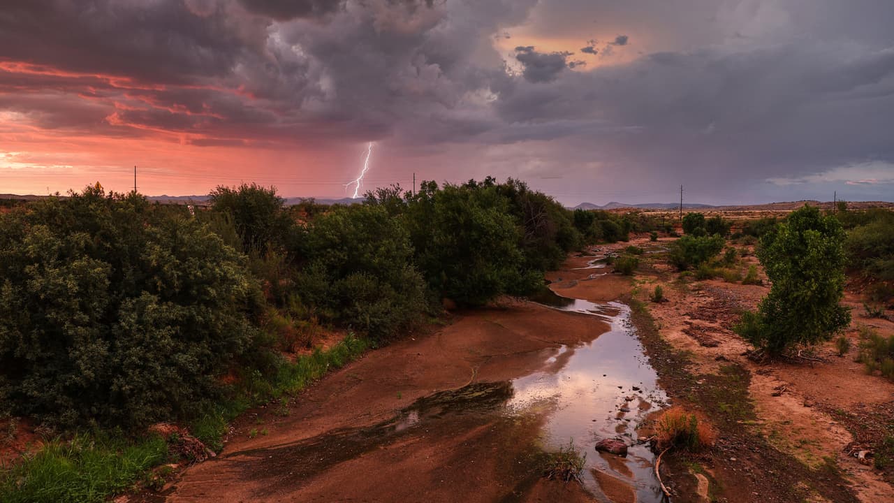 Arizona, propenso a inundaciones repentinas y deslaves, advierten expertos