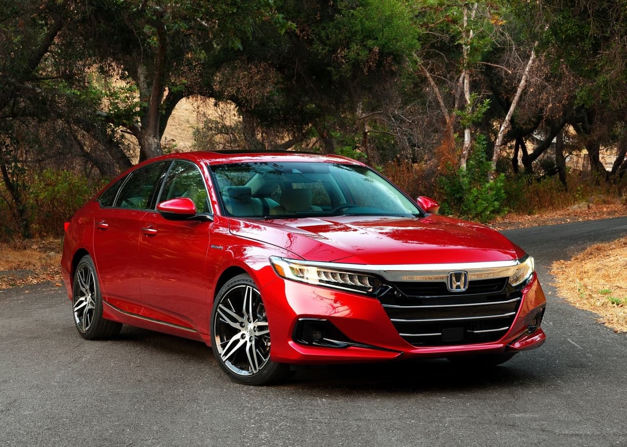 <h3 class="cms-H3-H3"><b>14. Honda Accord Hybrid</b></h3>
<br>
<br>
<b>Tiempo promedio que le toma en venderse:</b> 29.5 días
<br>
<b>Precio promedio:</b> 31,549 dólares