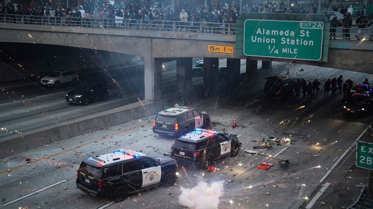 Más de 70 personas han sido arrestadas debido a los disturbios durante las protestas en Los Ángeles