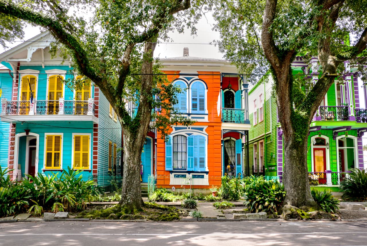 <h3 class="cms-H3-H3">7. Louisiana</h3>
<br>
<br>🚧 
<b>Ofertas de trabajo para mayo de 2022: </b>7.7%
<br>
<br>🚧 
<b>Tasa de desempleo para mayo de 2022: </b>4.0%
<br>
<br>🚧 
<b>Aumento de ofertas laborales con respecto al año anterior: </b>+36.8%
<br>
<br>🚧
<b> Fuerza laboral: </b>2,107,341 personas.
<br>