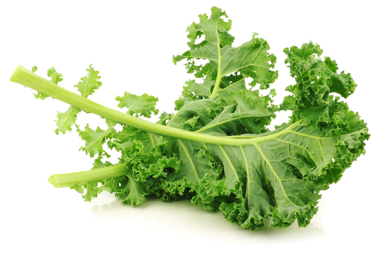 <b>Kale.</b> Según el análisis, una muestra de kale cultivado de forma convencional puede contener hasta 18 tipos de pesticidas.
