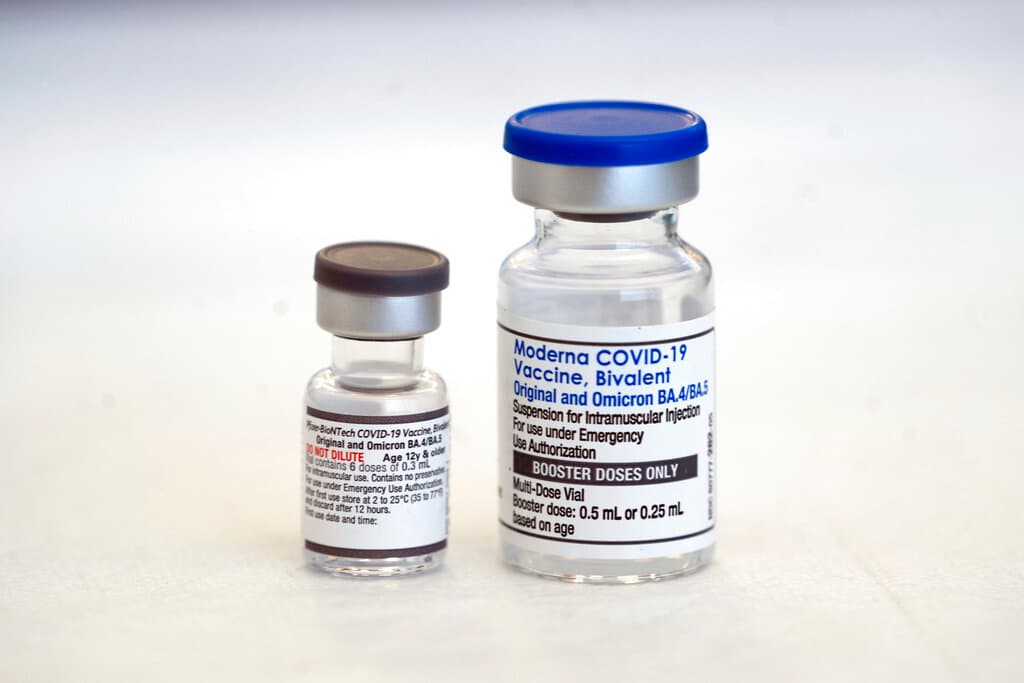 Es más difícil encontrar refuerzos de la vacuna de Moderna que de Pfizer