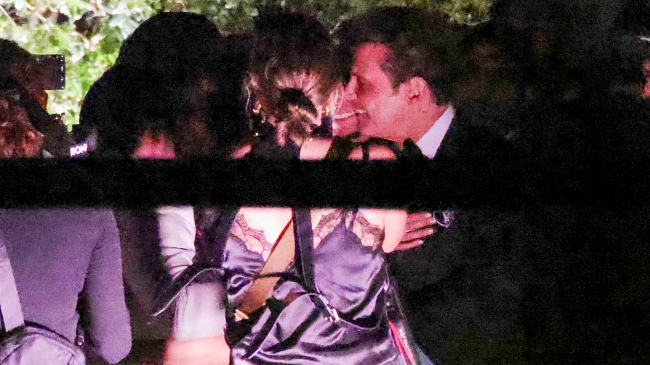 A Luis Miguel se le veía feliz en la boda.