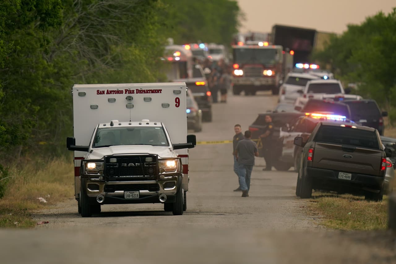 Sube a 53 la cifra de inmigrantes muertos dentro de un camión en San Antonio