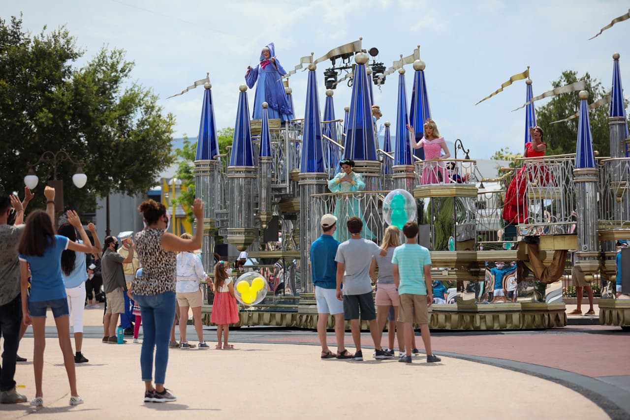 Este domingo 12 de julio, es el segundo día en que Disney abre sus puertas a los visitantes, desde que cerró el 16 de marzo por la emergencia del coronavirus.