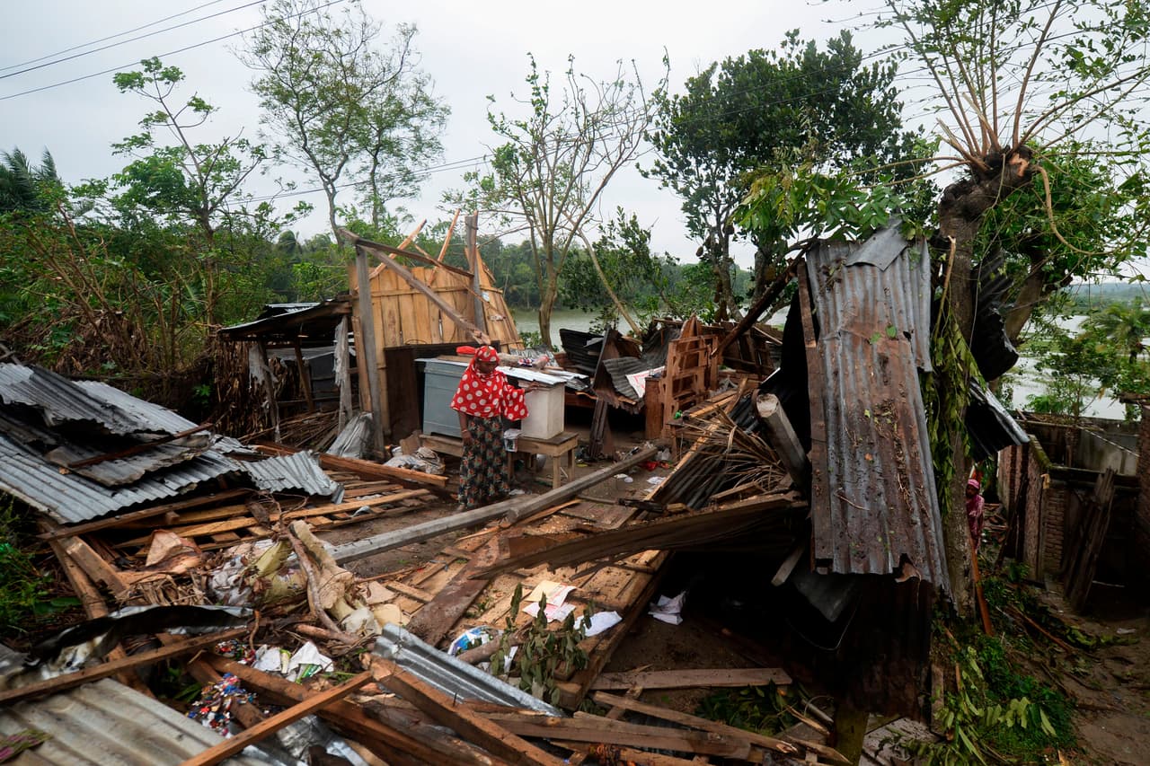 El director general de la oficina de meteorología de India afirmó que Amphan podría ser el más poderoso ciclón desde 1999, cuando otro superciclón provocó la muerte de 10,000 personas.