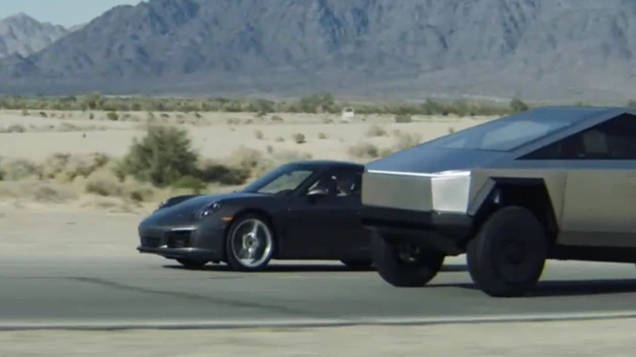 ¿Es posible? La nueva Cybertruck de Tesla se perfila como toda una devoradora de autos deportivos