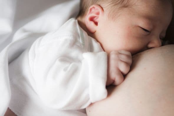 <b>Apoyo a la lactancia materna|</b>
<br>Pacify es una aplicación móvil gratuita que le brinda acceso a pedido a expertos profesionales en lactancia (lactancia materna) que pueden ayudarla a alimentar a su bebé.
<br>Descargue la aplicación Pacify para dispositivos Apple iPhone o Android, disponible en versiones en inglés o español.
<br>
<br>Ingrese el código de inscripción PHILLY al registrarse para obtener acceso gratuito 24/7.