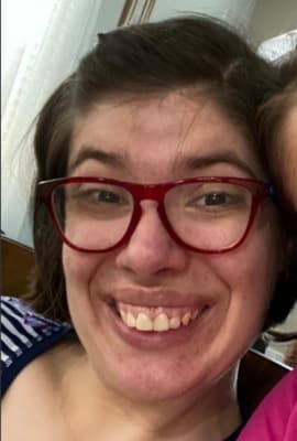 <h3 class="cms-H3-H3">Marisol Cortés</h3>
<br>
<br>Con 31 años cumplidos, esta mujer desapareció mientras era considerada un adulto vulnerable, 
<b>debido a su autismo y epilepsia que le ha provocado con una discapacidad física y mental completa. </b>
<br>
<br>En noviembre de 2021, Cortés fue trasladada por un familiar desde Battle Ground, Washington, a un lugar desconocido, 
<b>luego de que otros miembros de su círculo cercano habían solicitado su custodia</b> porque creían que no estaba siendo bien cuidada. 
<br>
<br>El FBI considera que Cortés corre grave peligro 
<b>al creer que está privada de sus medicamentos diarios necesarios. </b>
<br>