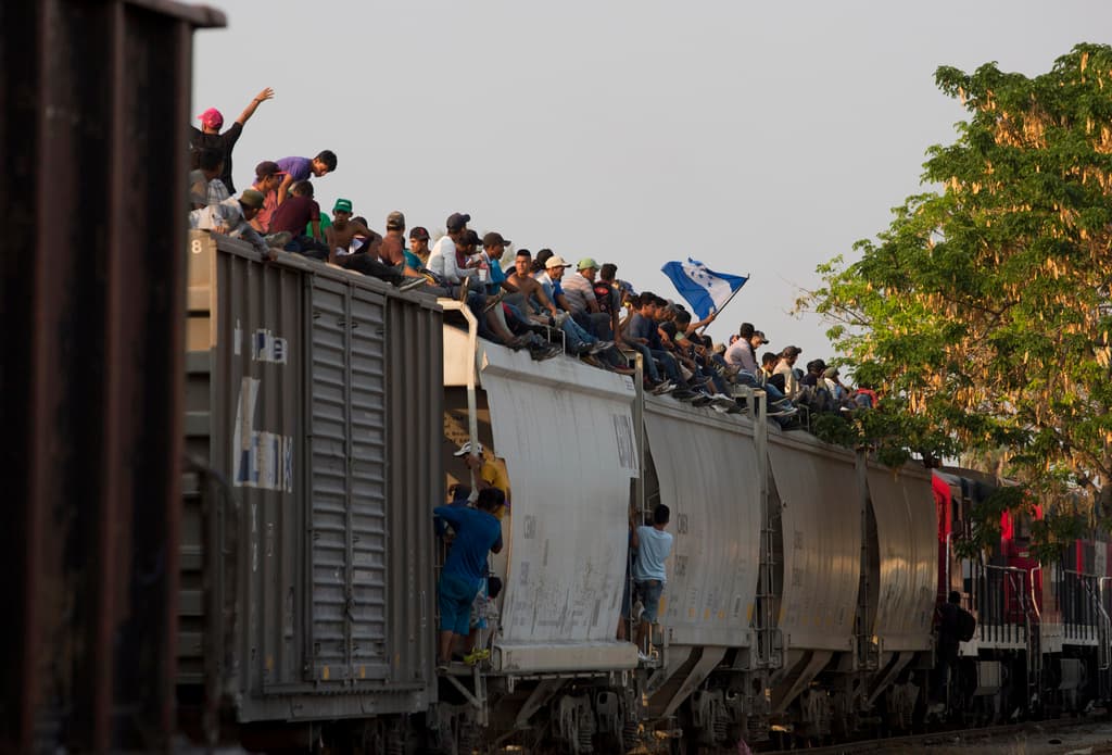Cumbre en México finaliza sin pasos concretos y con críticas a la forma “selectiva” en que EEUU regulariza a algunos inmigrantes