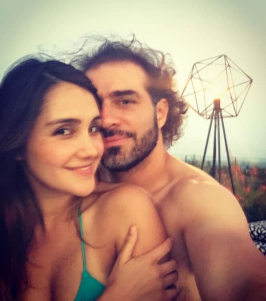 Pasaron un romántico 14 de febrero: "Gracias porque tu amor, me recuerda todos los días lo afortunados que somos de habernos encontrado ❤🙌🏼🙏🏼Feliz día hermoso TAE @pacoalvarezv", escribió la exRBD en esta imagen que publicó en Instagram.